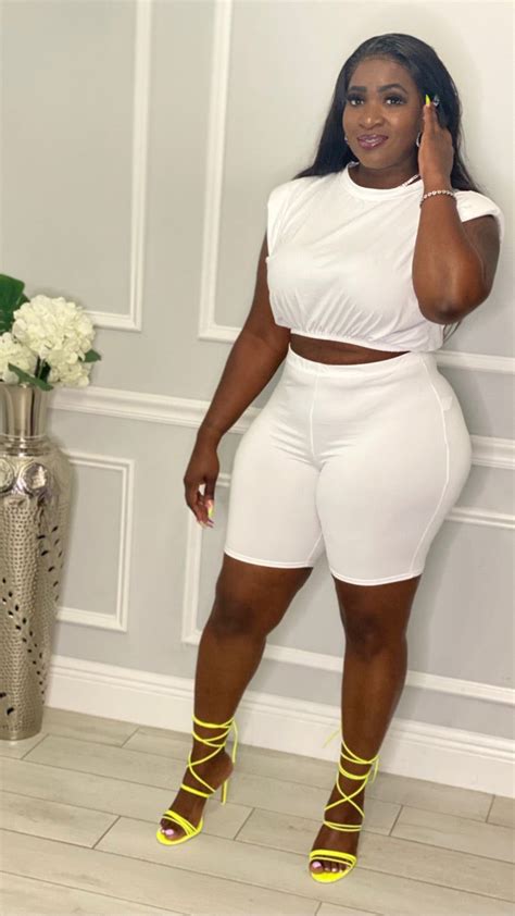 Ebony standing porn videos 